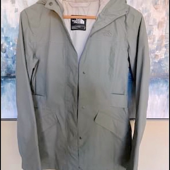 NORTH Face Rain jacket. Light sage. - Picture 3 of 7